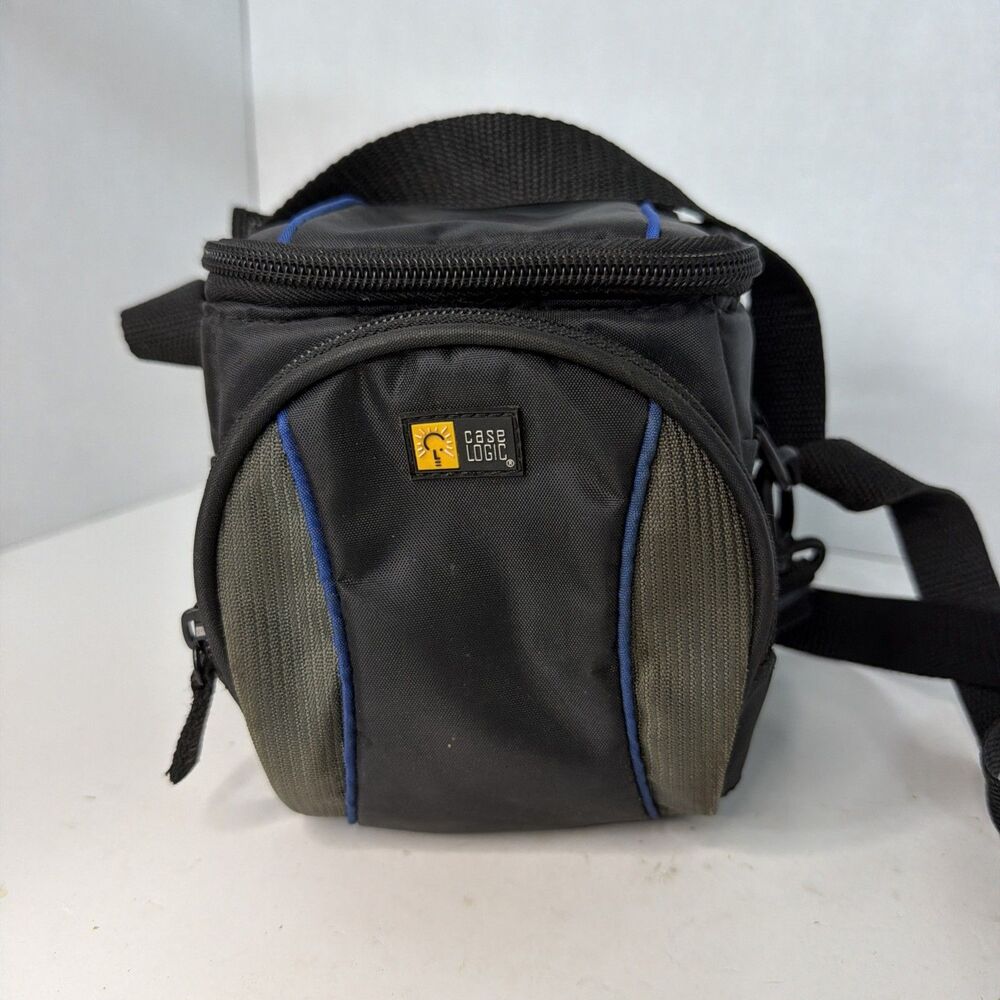 Case Logic Small Camera Case ~ Black And Blue Vintage